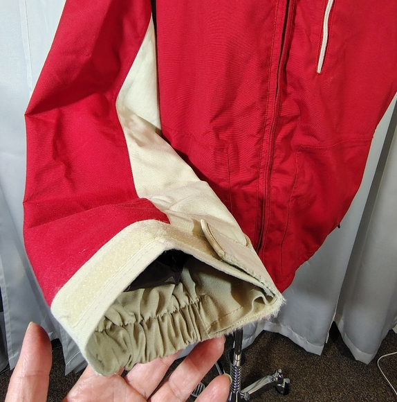 Burton Waterproof Rain/Snow Jacket, Men Red+ Cream, ZipUp, Hood,vZip Pckts, L - Picture 12 of 16